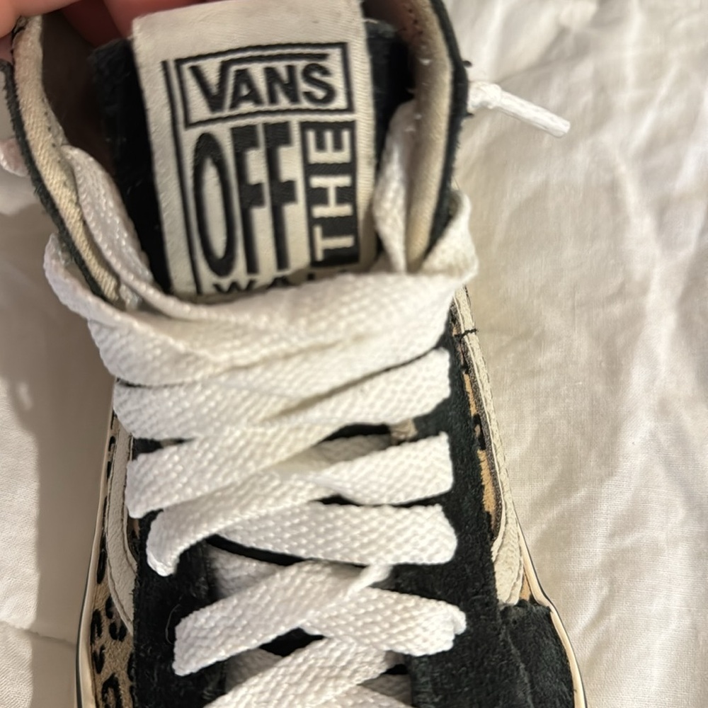Leopard Vans - Picture 2 of 6